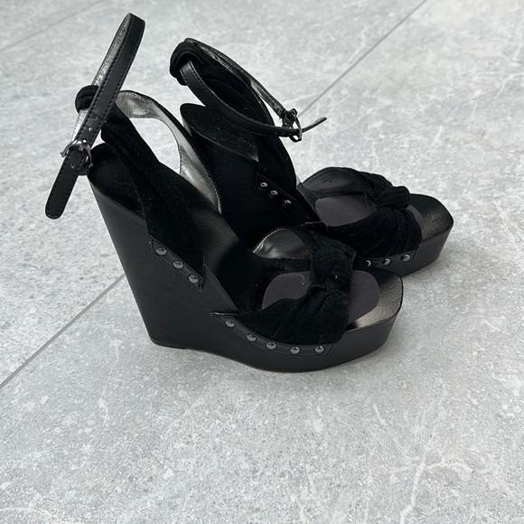 Wedge sandals - Picture 1 of 6